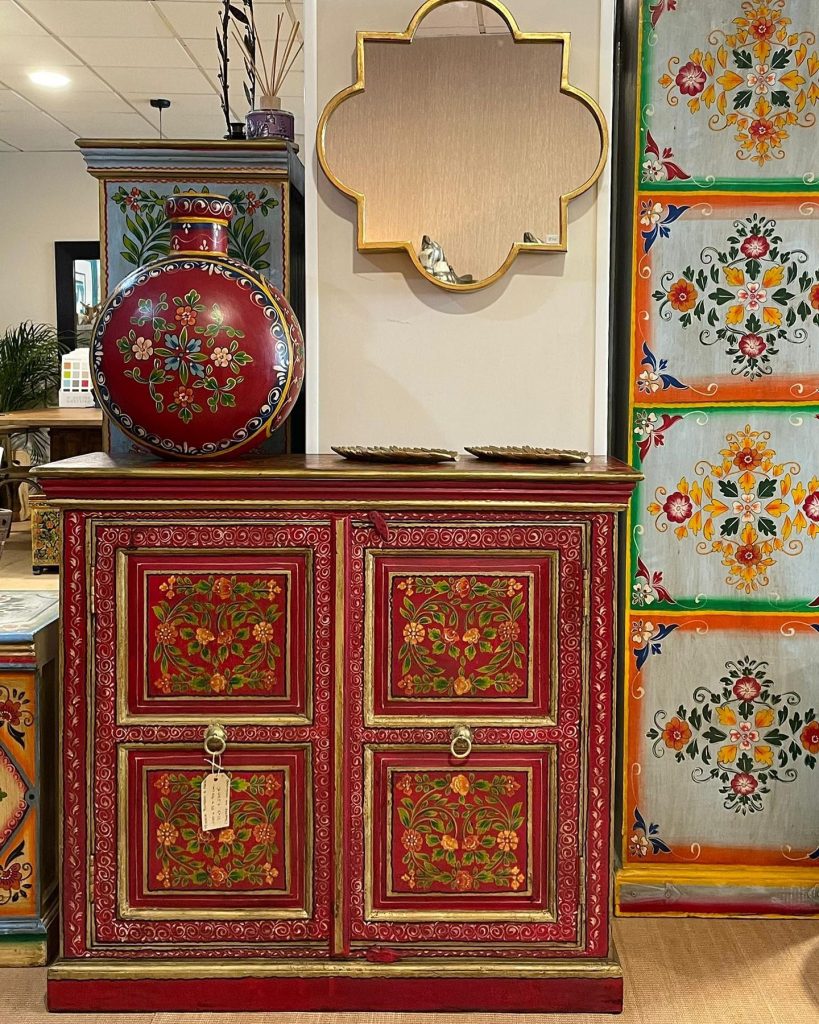 Mobiliario y complementos tibetanos